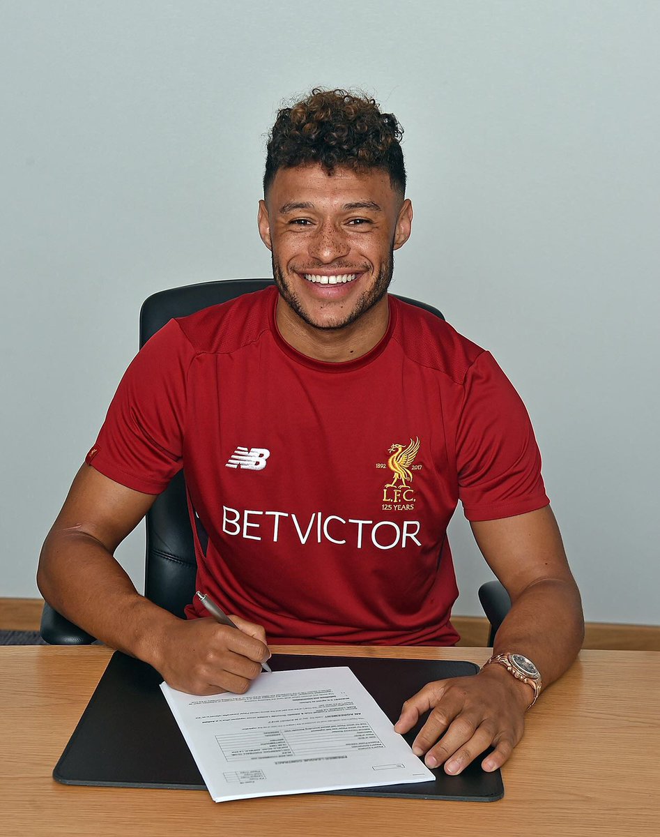 Oxlade Chamberlain Liverpool Shirt